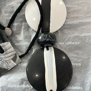 MARIA CALDERARA TIE NECKLACE MADE IN ITALY BRAND NEW TIE ADJUSTS TO ALL LENGTHS